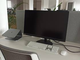 Moderne Schreibtischplätze in zentraler Lage