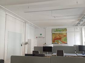 Moderne Schreibtischplätze in zentraler Lage