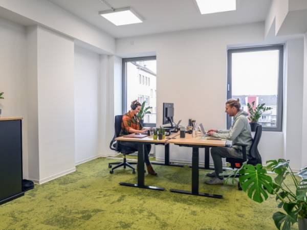 Kreative Büros und Coworking im Urban Farming Stil in — Bild 7