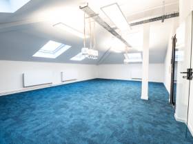 Inspirierender Coworking Space mit modernen Büros in Bochum-Laer