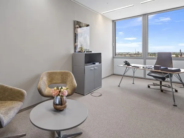 Abschließbares Büro in Düsseldorf (Stadtmitte) – Moderne Büros und Coworking Space in Düsseldorf-Stadtmitte — Bild 4