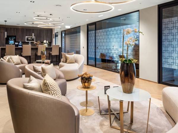 Exklusives Business Center & Coworking im Goldenen Quartier, — Bild 2