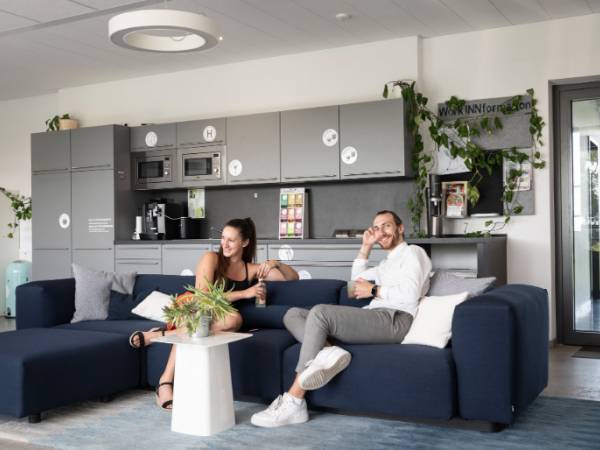Lichtdurchfluteter Coworking Space & Büros in Dortmund-Schüren — Bild 3