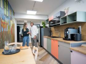 Flexibler Arbeitsplatz, Einzel- und Teambüros