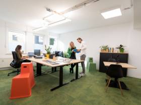 Flexibler Arbeitsplatz, Einzel- und Teambüros