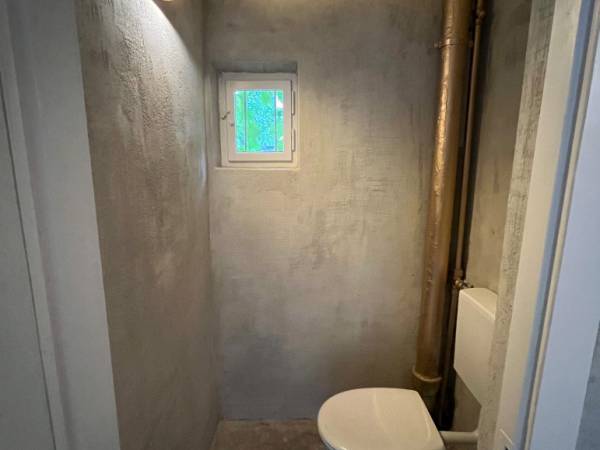 Kreative Bürogemeinschaft in lichtdurchflutetem Loft in Augsburg — Bild 5