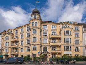 Helle Büroräume & Coworking-Plätze in stilvollem Altbau-Büro