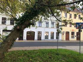 Zentral gelegenes Büro mit Schaufensterfront