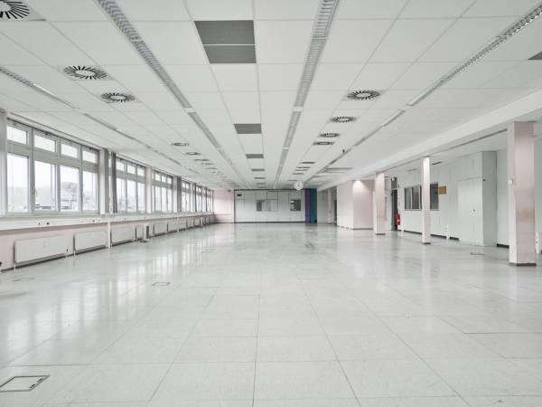 Großraumbüro mit Weitblick — Bild 2