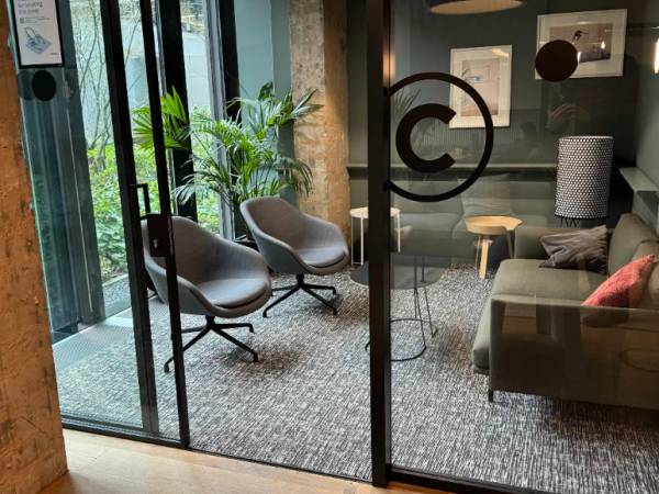 Moderne Büros & Coworking in Frankfurt am Main Ostend — Bild 8