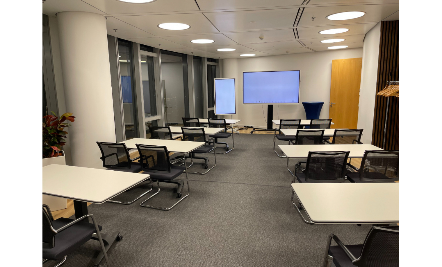 Büro auf Zeit Neue Mainzer Straße Frankfurt am Main Innenstadt