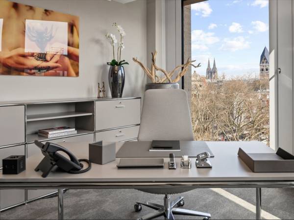 Moderne, luxuriöse Büros & Coworking in Köln Altstadt-Süd — Bild 1