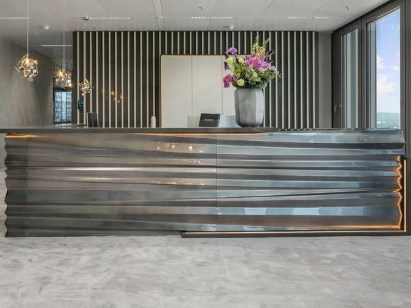 Exklusives Business Center mit Skyline-Blick in Frankfurt Innenstadt — Bild 7