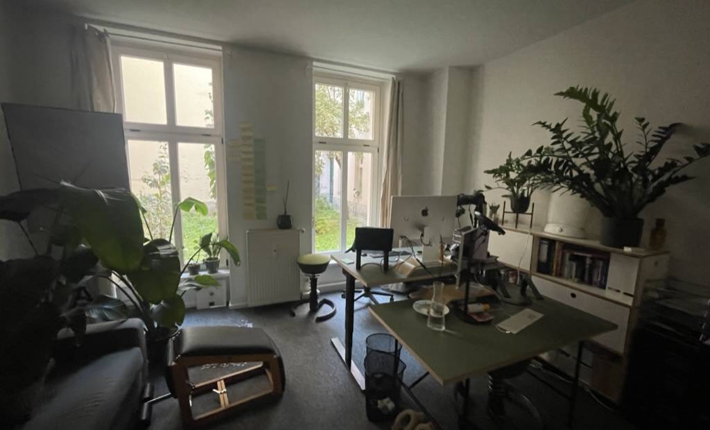 Single Office room / Ein ganzer Büroraum