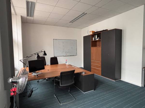 Abschließbares Büro in Berlin (Tiergarten) – Büroräume im denkmalgeschützten Fernmeldeamt in Berlin-Tiergarten — Bild 1