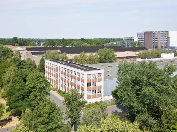 Maßgeschneiderte Büros mit CAT6-Verkabelung — Bild 6