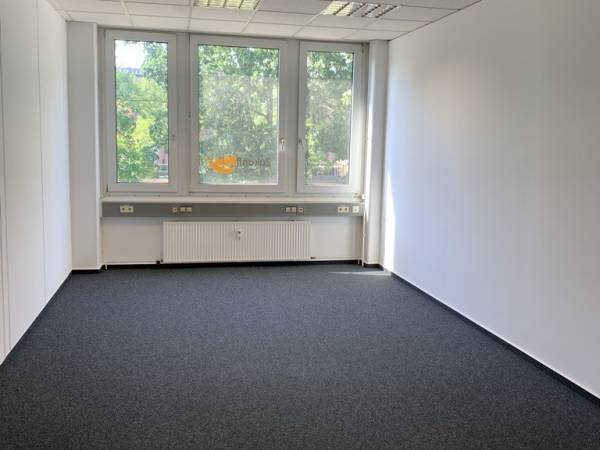 Maßgeschneiderte Büros mit CAT6-Verkabelung — Bild 5