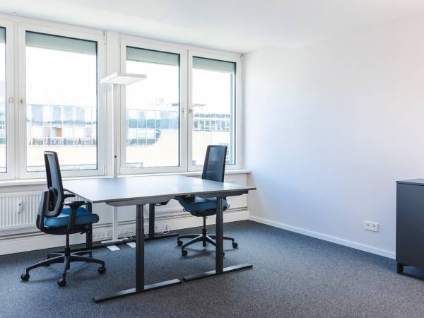 Modernes Business Center mit Teambüros in Stuttgart-Mitte — Bild 2
