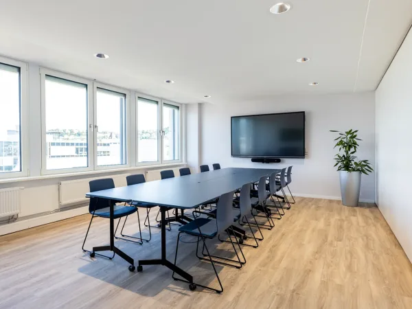 Abschließbares Büro in Stuttgart (Mitte) – Modernes Teambüro in Business Center in Stuttgart-Mitte — Bild 5