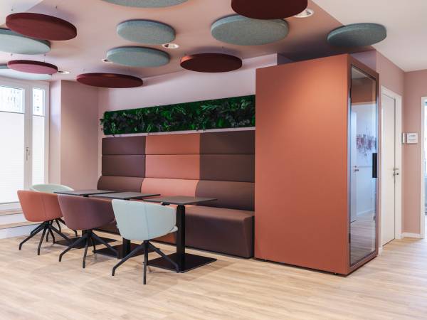Modernes Business Center mit Teambüros in Stuttgart-Mitte — Bild 6