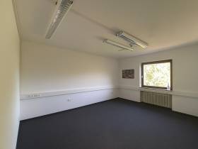 Büroflächen im Gewerbepark Rottendorf - Optional Hallenfläche buchbar