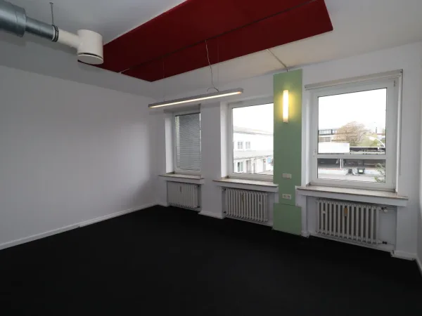 Abschließbares Büro in Köln (Ehrenfeld) – Helle Büroräume in Bürogemeinschaft in Köln-Ehrenfeld — Bild 2