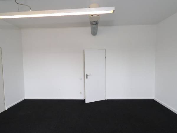 Helle Büroräume in Köln-Ehrenfeld — Bild 4