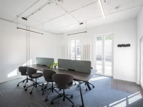 Modernes Coworking & Büros in ehemaligem Kuhstall in Berlin-Pankow