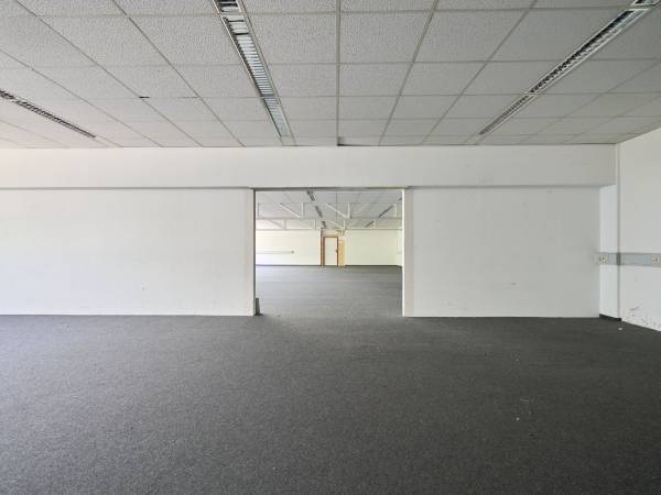 Bürofläche mit Lagerhalle im Norden — Bild 2