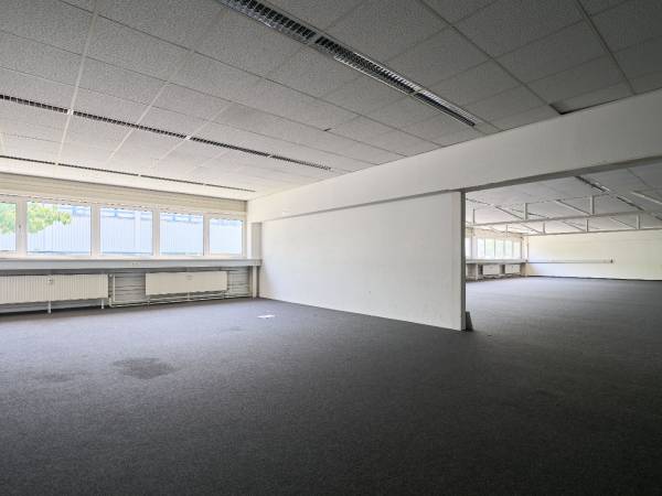 Bürofläche mit Lagerhalle im Norden — Bild 3