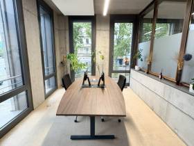 2 Räume in Designer-Architektenhaus in Industrialstil ab sofort