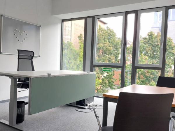 Heller Büroraum in moderner Bürogemeinschaft in Stuttgart-Bad — Bild 5