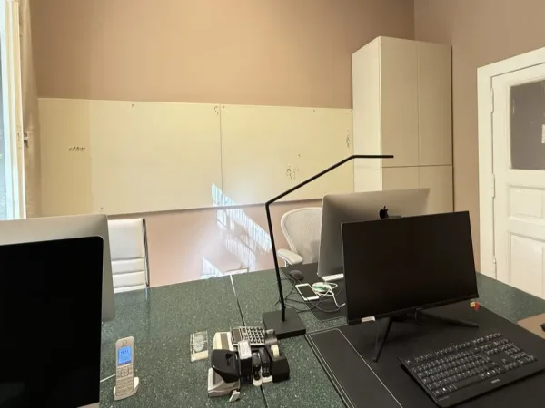 Abschließbares Büro in Berlin (Wilmersdorf) – Ansprechende Design Bürogemeinschaft in Berlin-Wilmersdorf — Bild 3