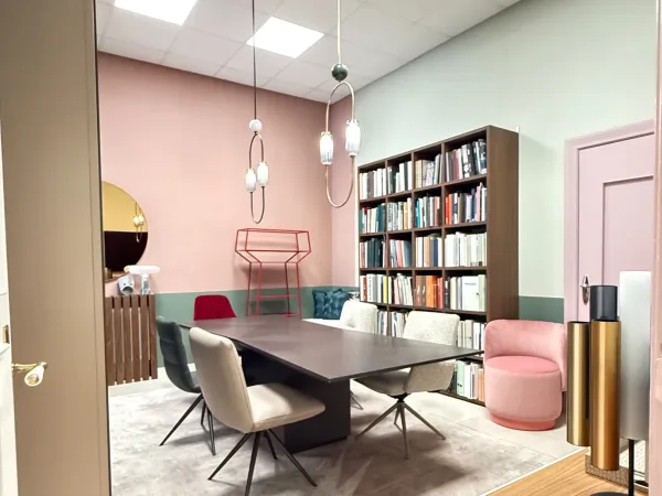 Abschließbares Büro in Berlin (Wilmersdorf) – Ansprechende Design Bürogemeinschaft in Berlin-Wilmersdorf — Bild 1