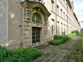 Großraumbüros in Hafennähe