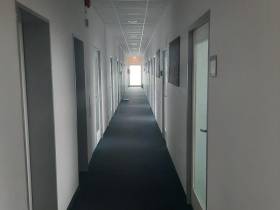 Helle Bürofläche im 2. Obergeschoss