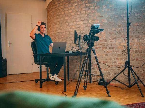 CoWorking Space mit Studio Meeting und Lagerraum — Bild 8
