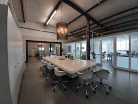 Erstklassige Bürofläche mit Industrie-Charme