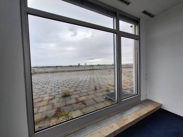 Skyline Bürofläche mit großzügiger Dachterrasse — Bild 7