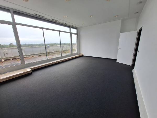 Skyline Bürofläche mit großzügiger Dachterrasse — Bild 2