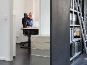 Schreibtisch-Platz halbtags oder 3 Tage pro Woche zu vermieten