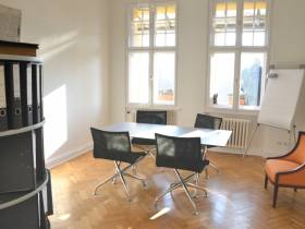 Im Herzen von Moabit: 3 Arbeitsplätze in Bürogemeinschaft frei