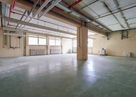 Große Lagerfläche / Produktionshalle UG 1