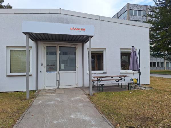 Bürofläche mit geräumiger Werkstatt / Produktion — Bild 7