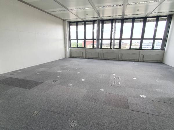 Attraktive alleinstehende Büroflächen in ruhiger zentraler Lage — Bild 7