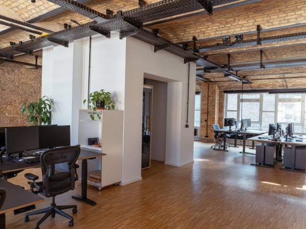 Flexible Büroflächen mit Dachterrasse und Panoramablick — Bild 5