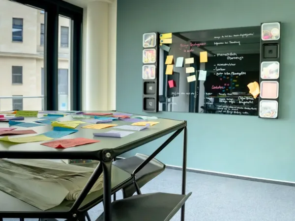 Abschließbares Büro in Frankfurt am Main (Innenstadt) – Kreativer Workshopraum in Bürogemeinschaft in Frankfurt-Innenstadt — Bild 2