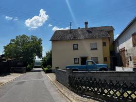 6 Schreibtischplätze im ruhigen Shared Office im Grünen