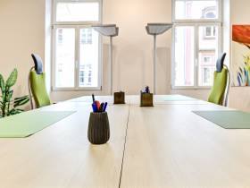 Modernes Teambüro im Kunsthaus 25 – ideal für 4–5 Arbeitsplätze