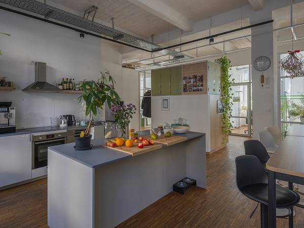 Abschließbares Büro in Berlin (Kreuzberg) – Helle Bürogemeinschaft für Non-Profits in Berlin-Kreuzberg — Bild 7